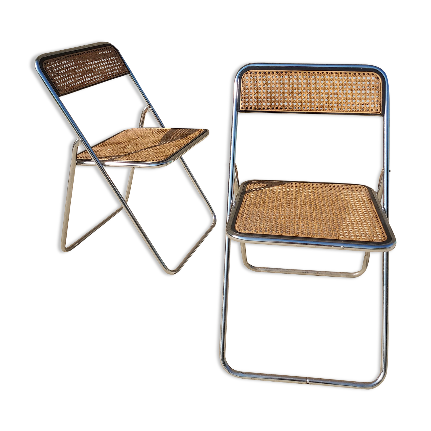 Canned folding chairs