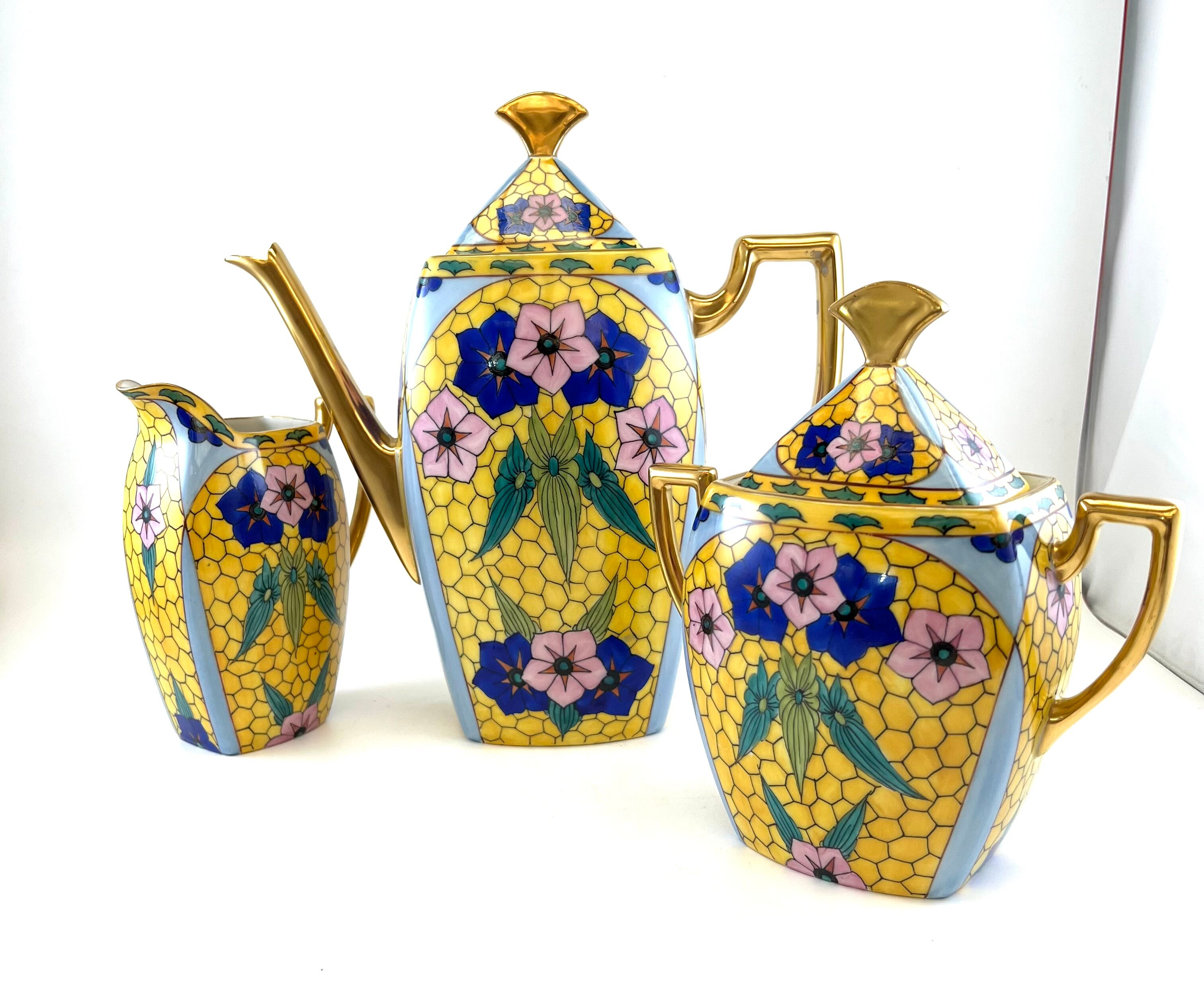 Limoges Madesclaire Porcelain Pourer tea coffee