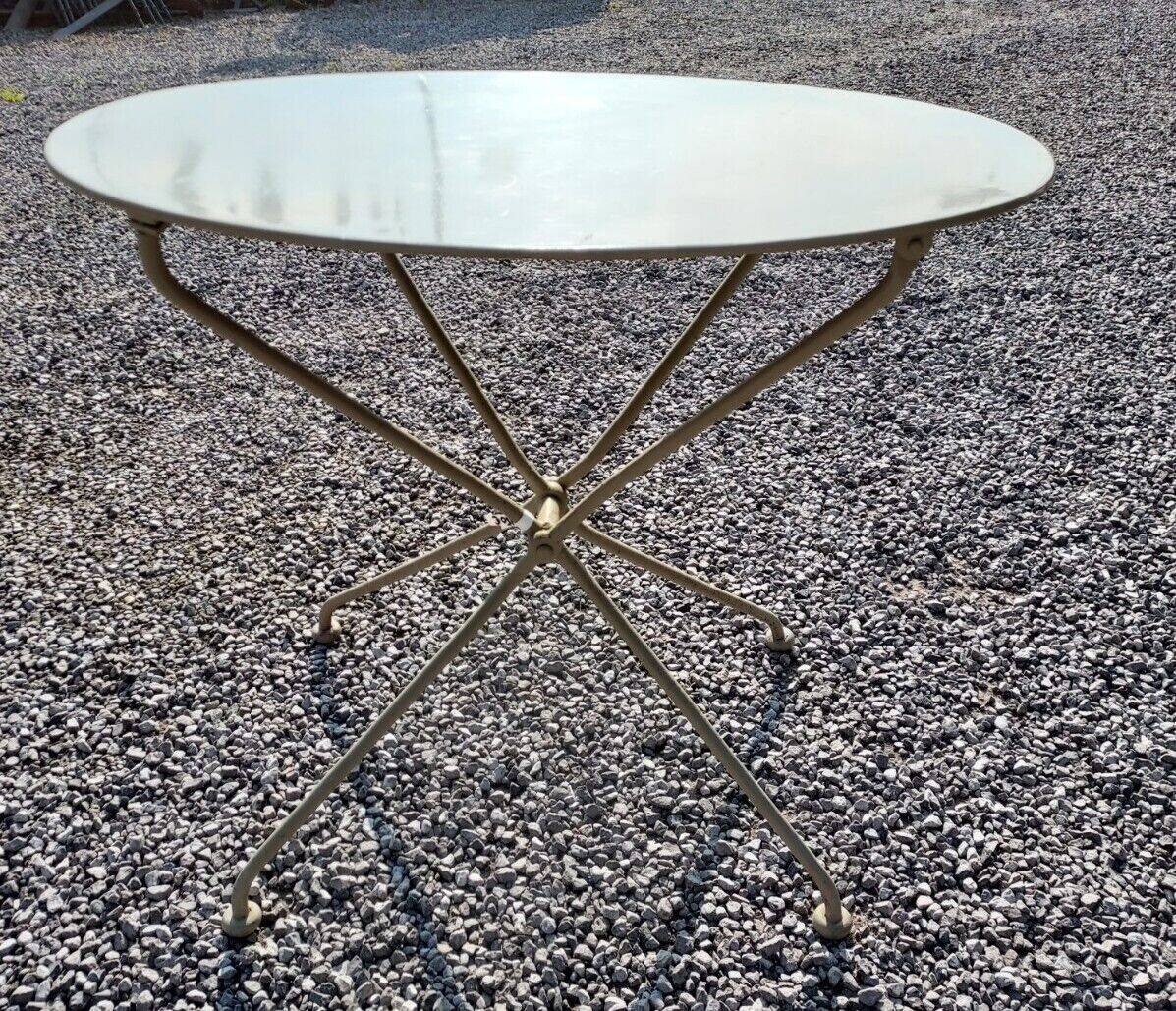 Table guéridon de jardin en fer forgé