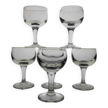 6 bistro wine glasses