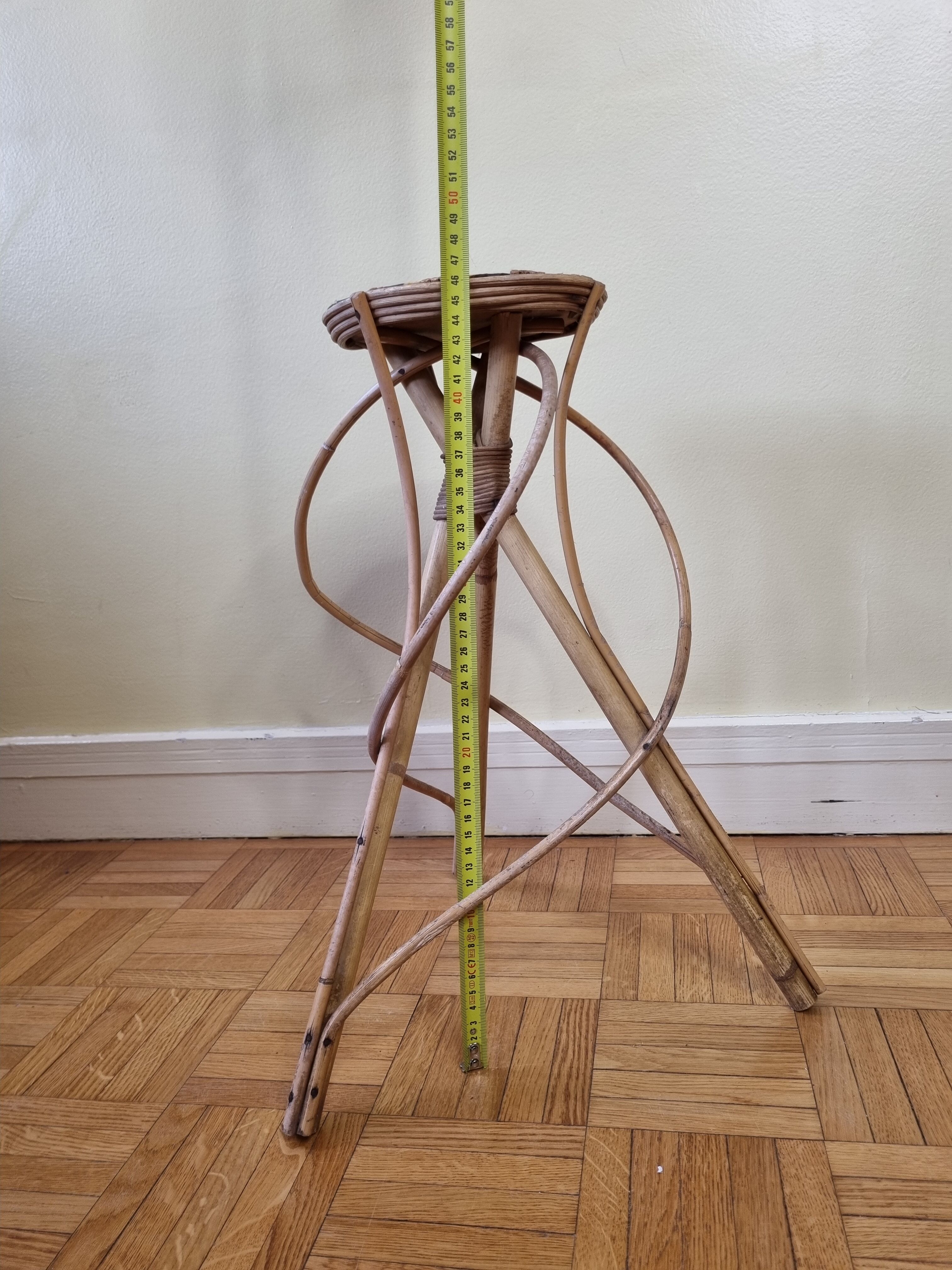 Porte plante en rotin vintage