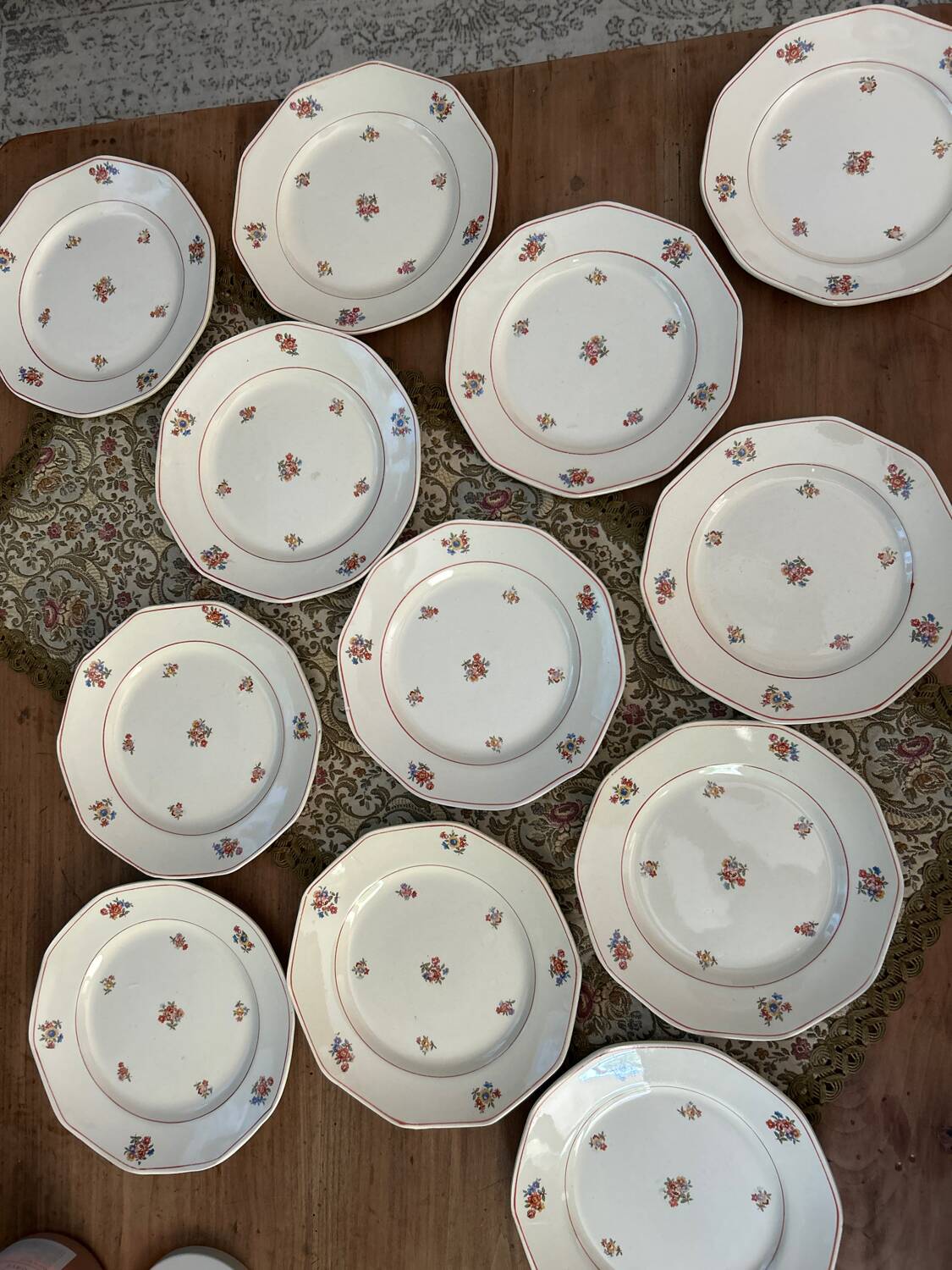 Set of 12 Vintage Dessert Plates