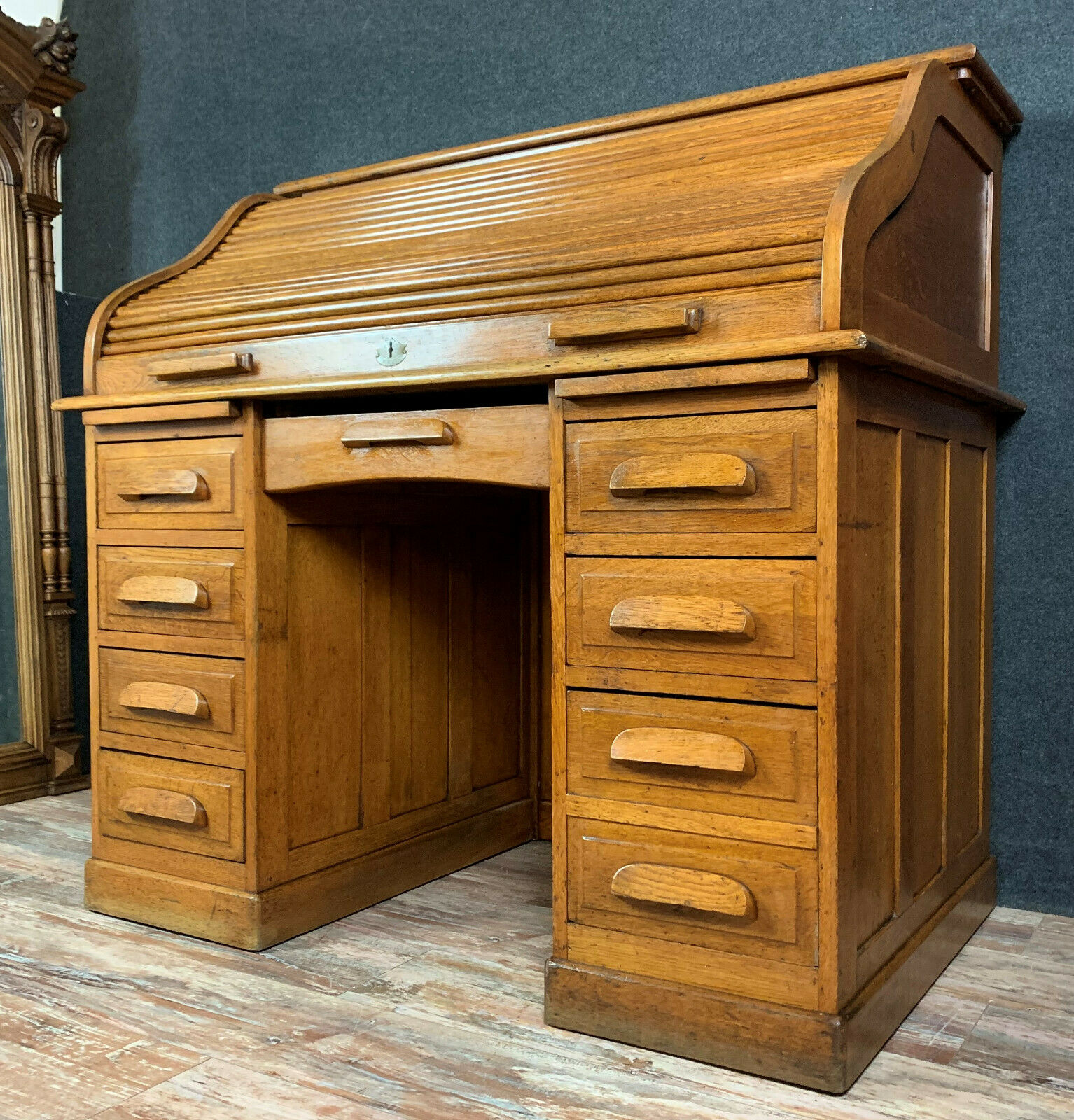 American center office blond oak box period 1900