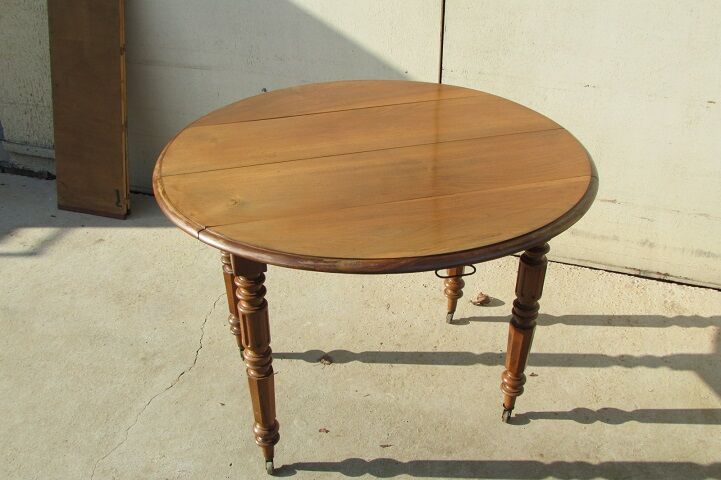 Table Walnut expandable foot umbrella