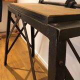 Console de style industriel