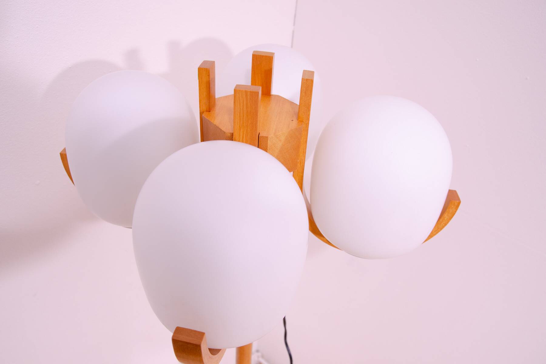 Lampadaire d'hôtel de l'ère atomique, Tchécoslovaquie, années 1970
