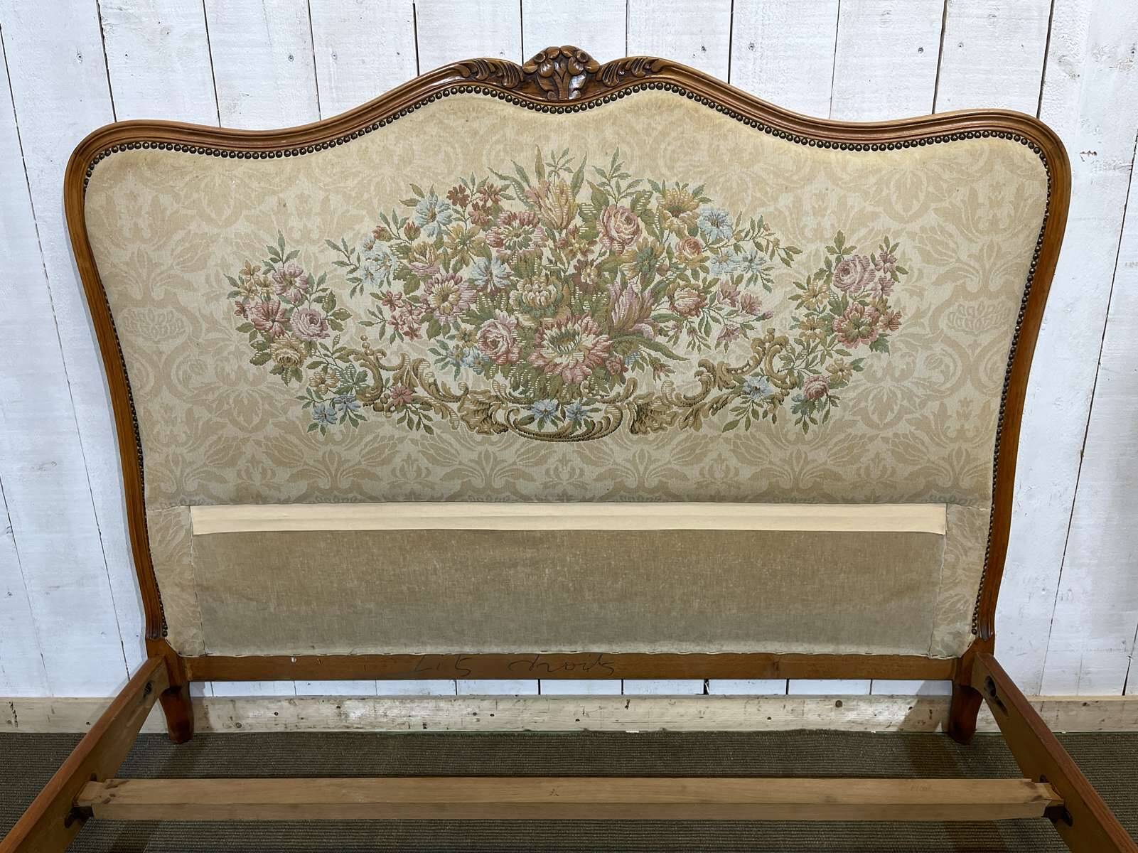 Lit basket in Louis XV style from the 1970s.