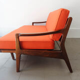Olaio Sofa / Bed by José Espinho