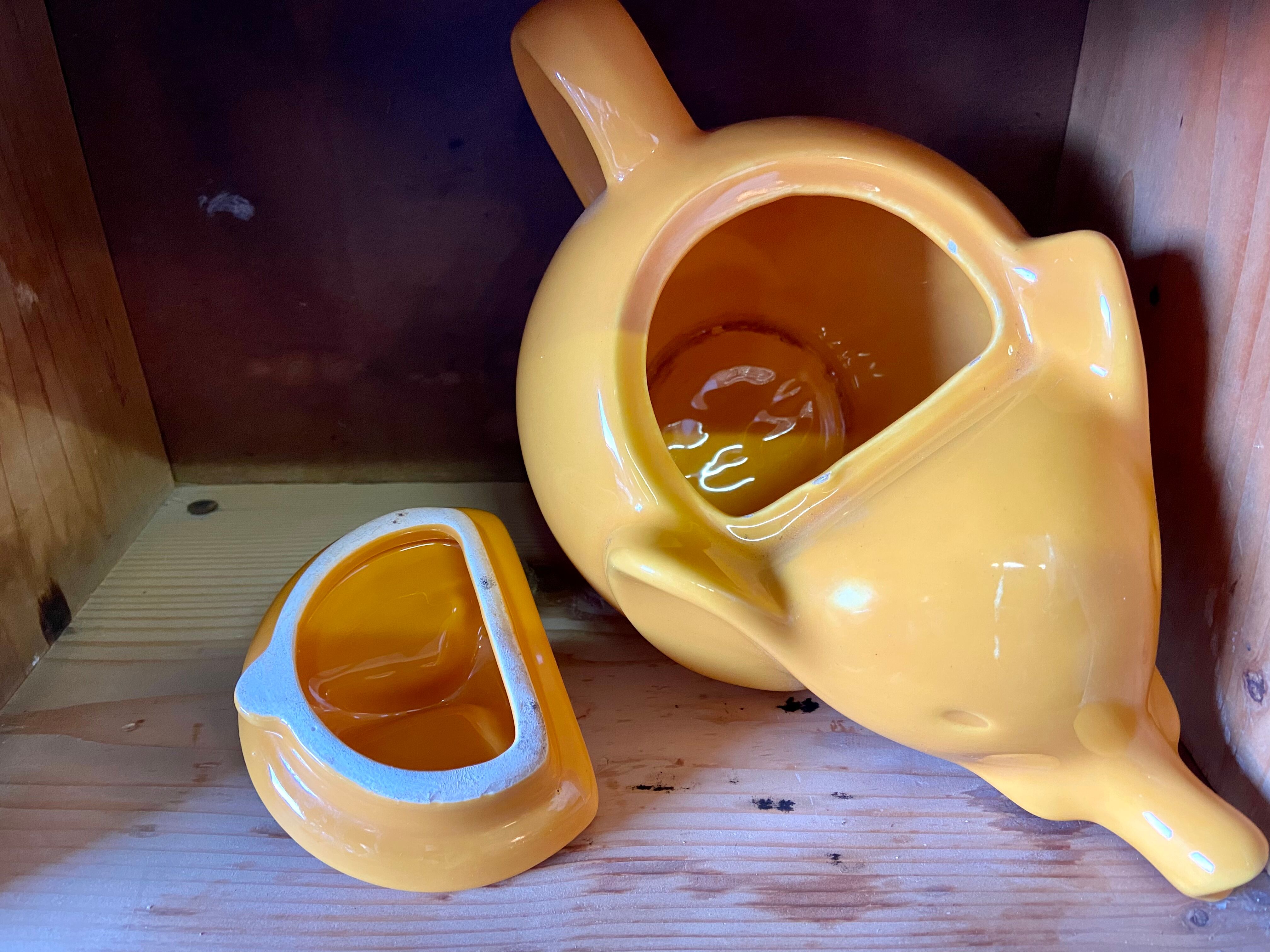 Yellow elephant teapot
