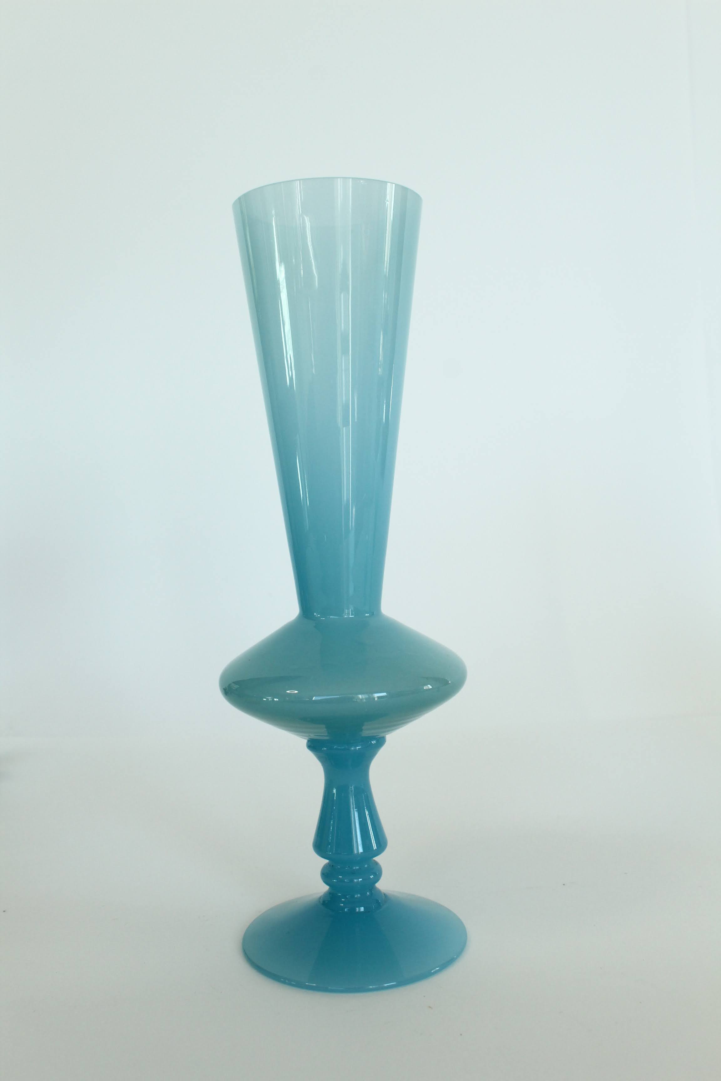 Vase / soliflore in blue opaline