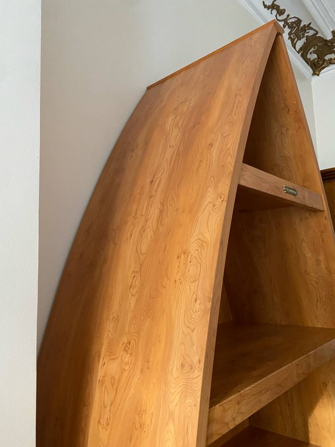 Boat-shaped bookcase - Calypso model from the Gauthier collection