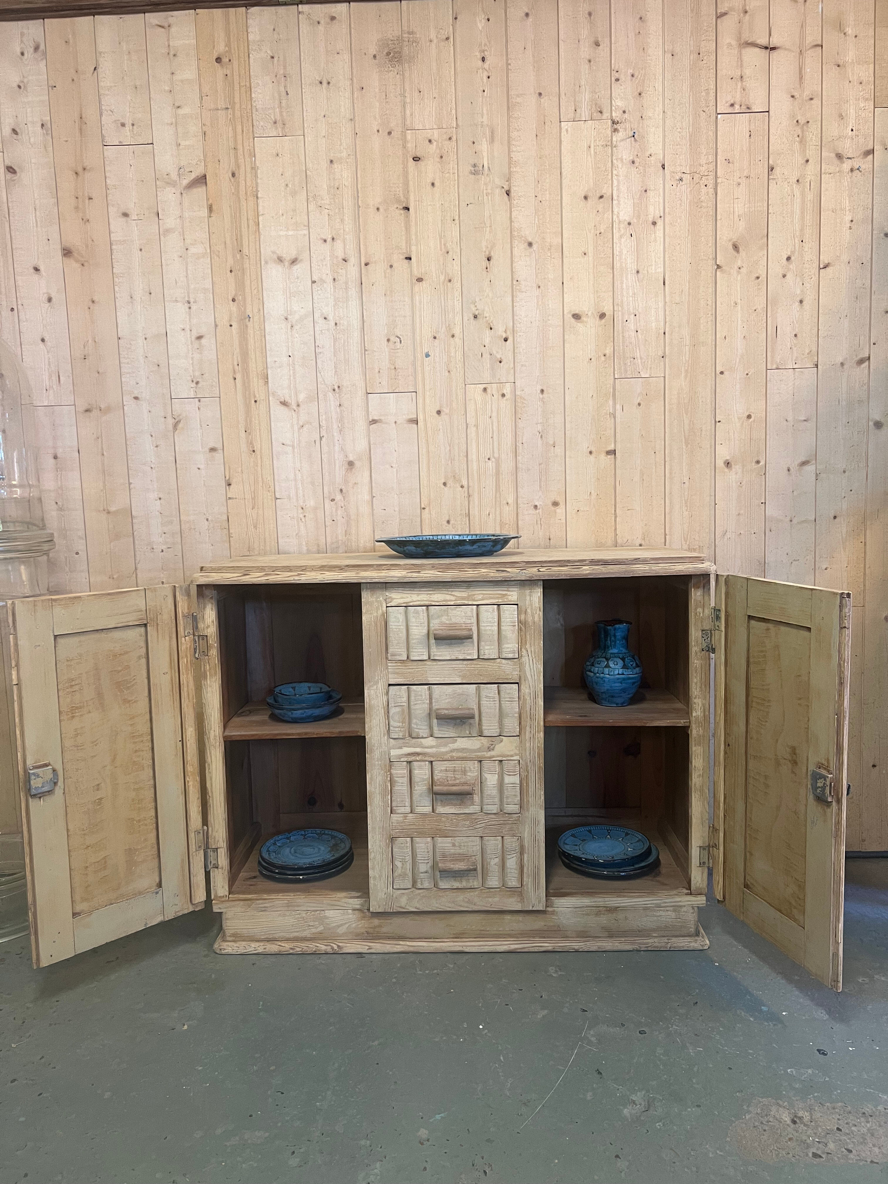 Buffet art déco patiné