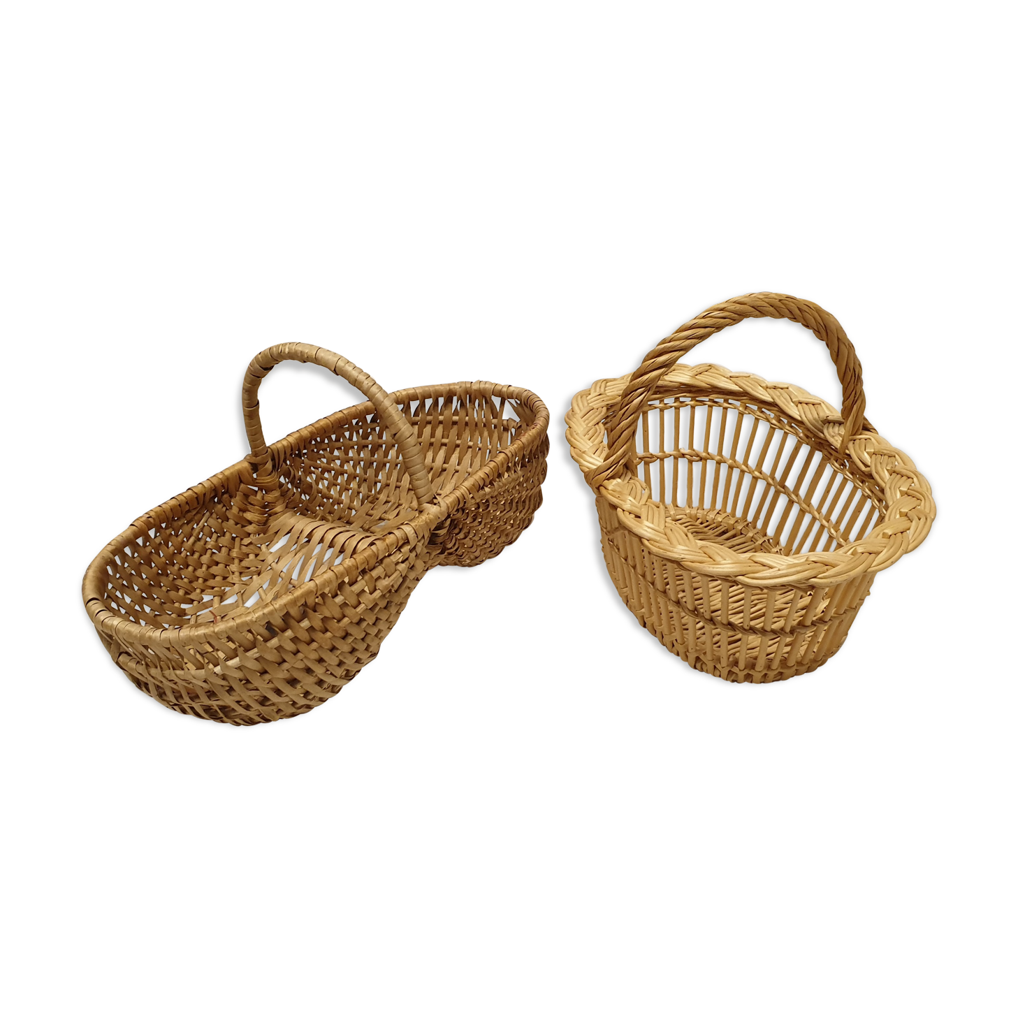 Lot of 2 old wicker baskets