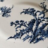 Flat plates stamped opaque Gien porcelain, “Chardons” model