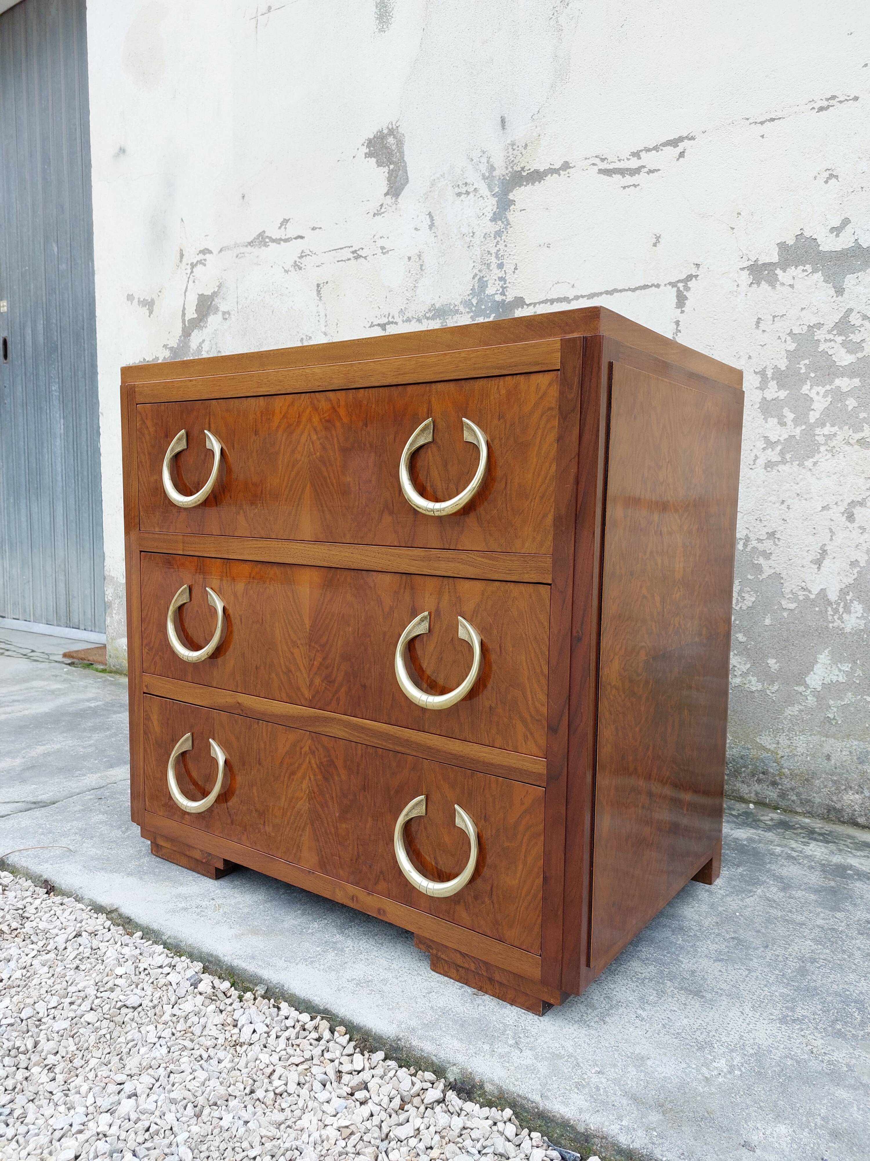 Art Deco period chest of drawers in walnut 1930
