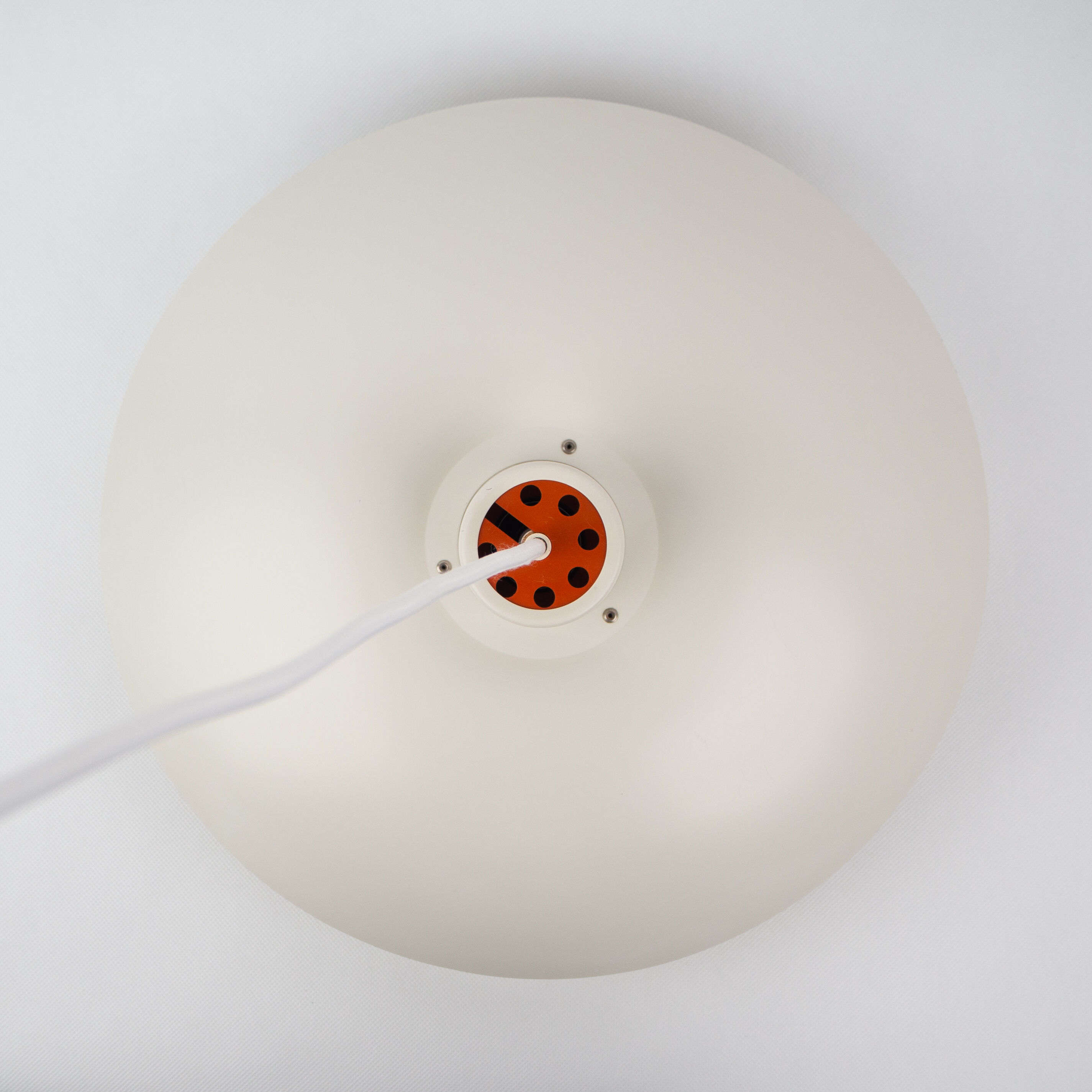 Suspensions danoises ph 4/3 par Poul Henningsen, Louis Poulsen, 1966