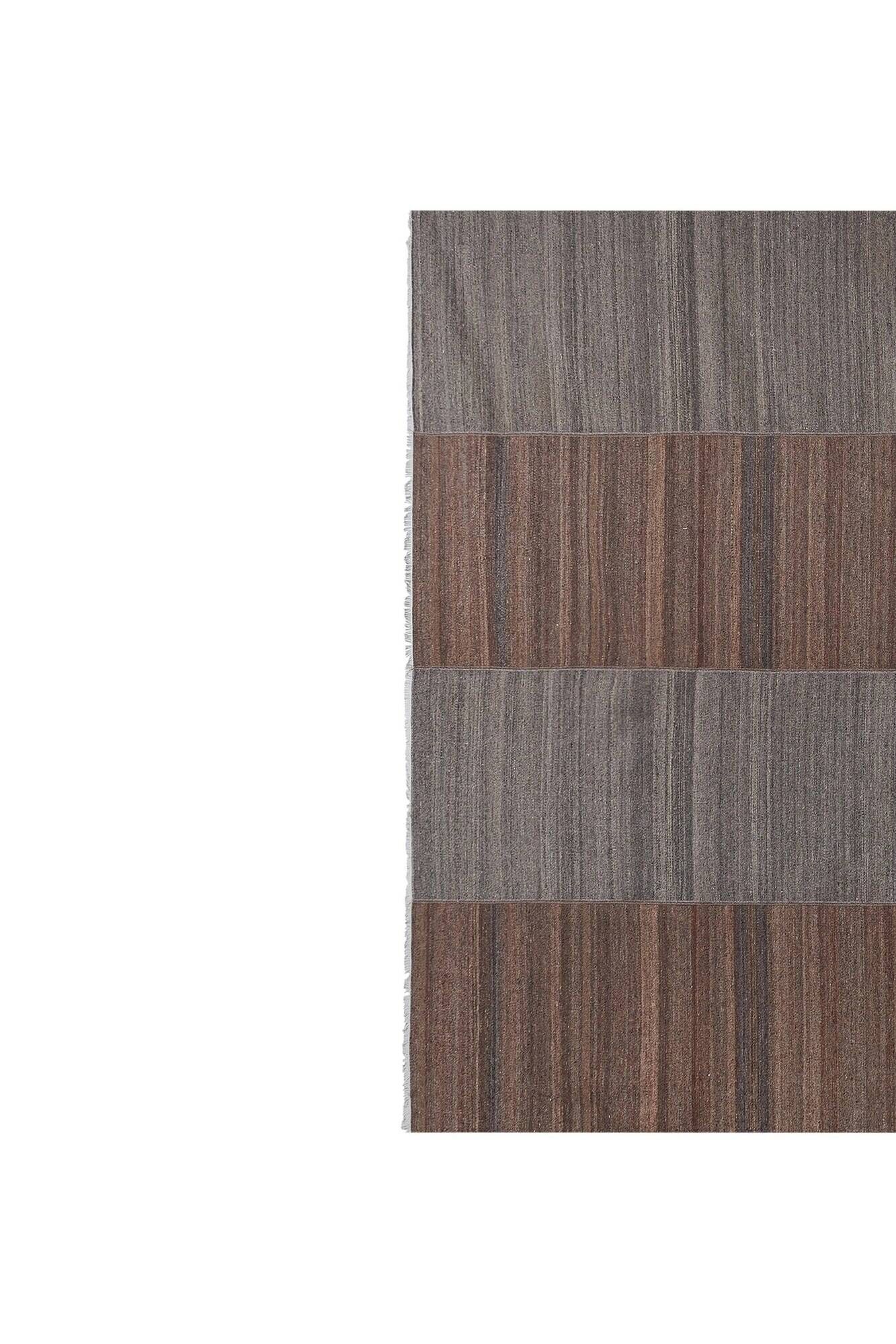 Vintage Turkish kilim, handwoven, 282x372 cm.