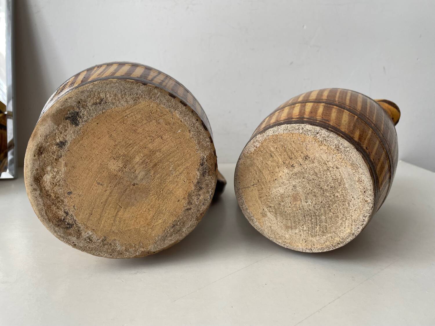 Duo de pichets vieux grès