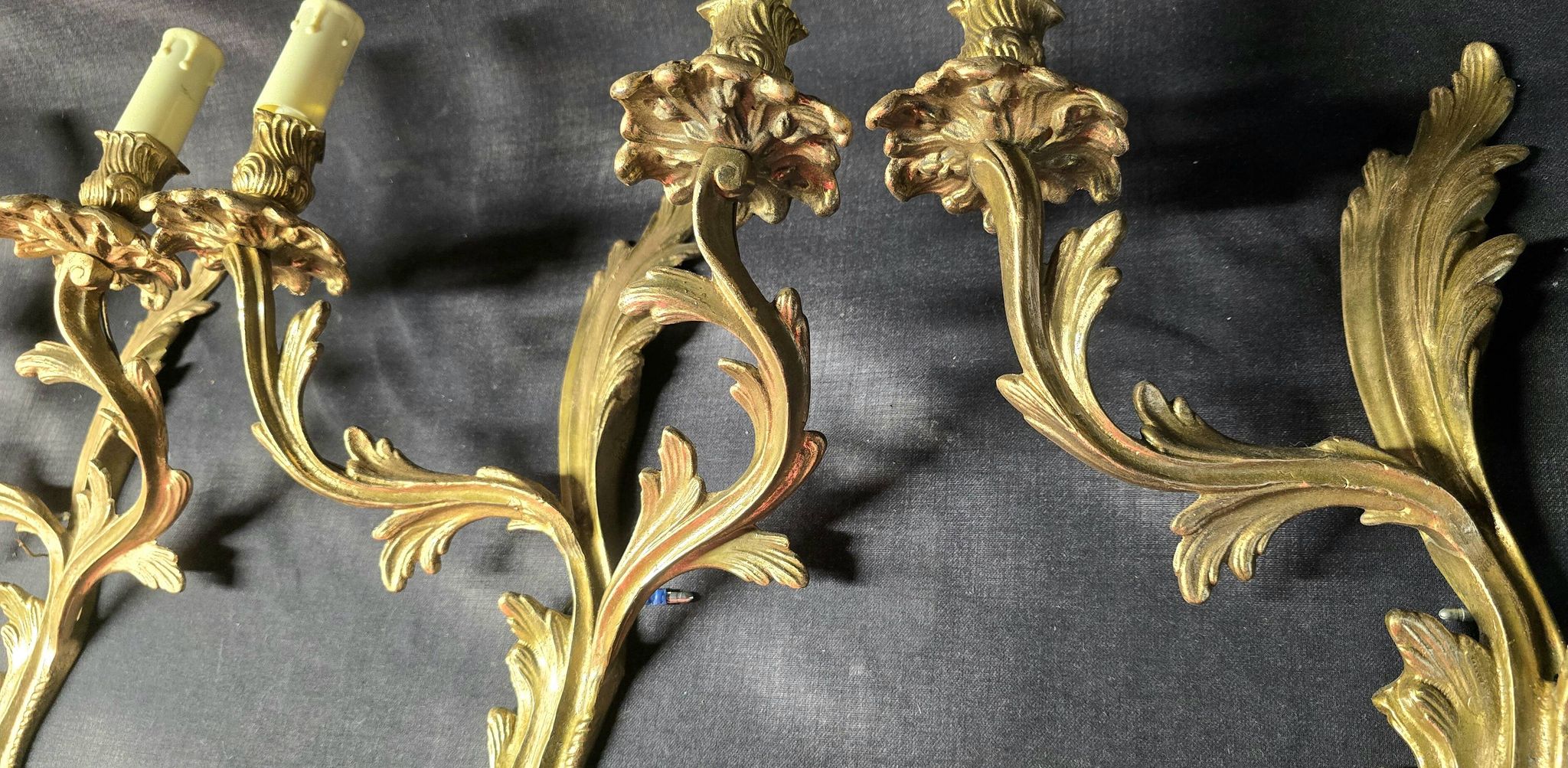 Set of 4 wall sconces in gilded bronze – Louis XV style – 20th century