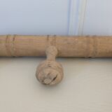 Wall-mounted coat rack with 3 hooks