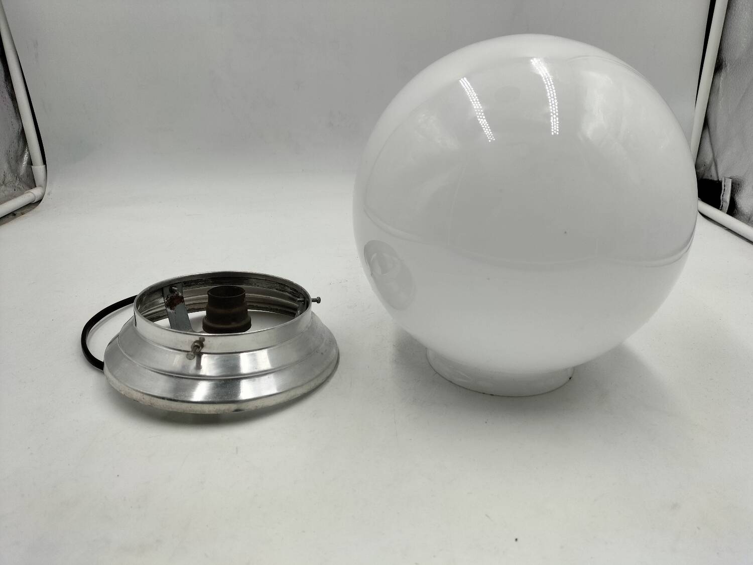 Opaline ceiling light