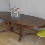 Baumann oval elm table