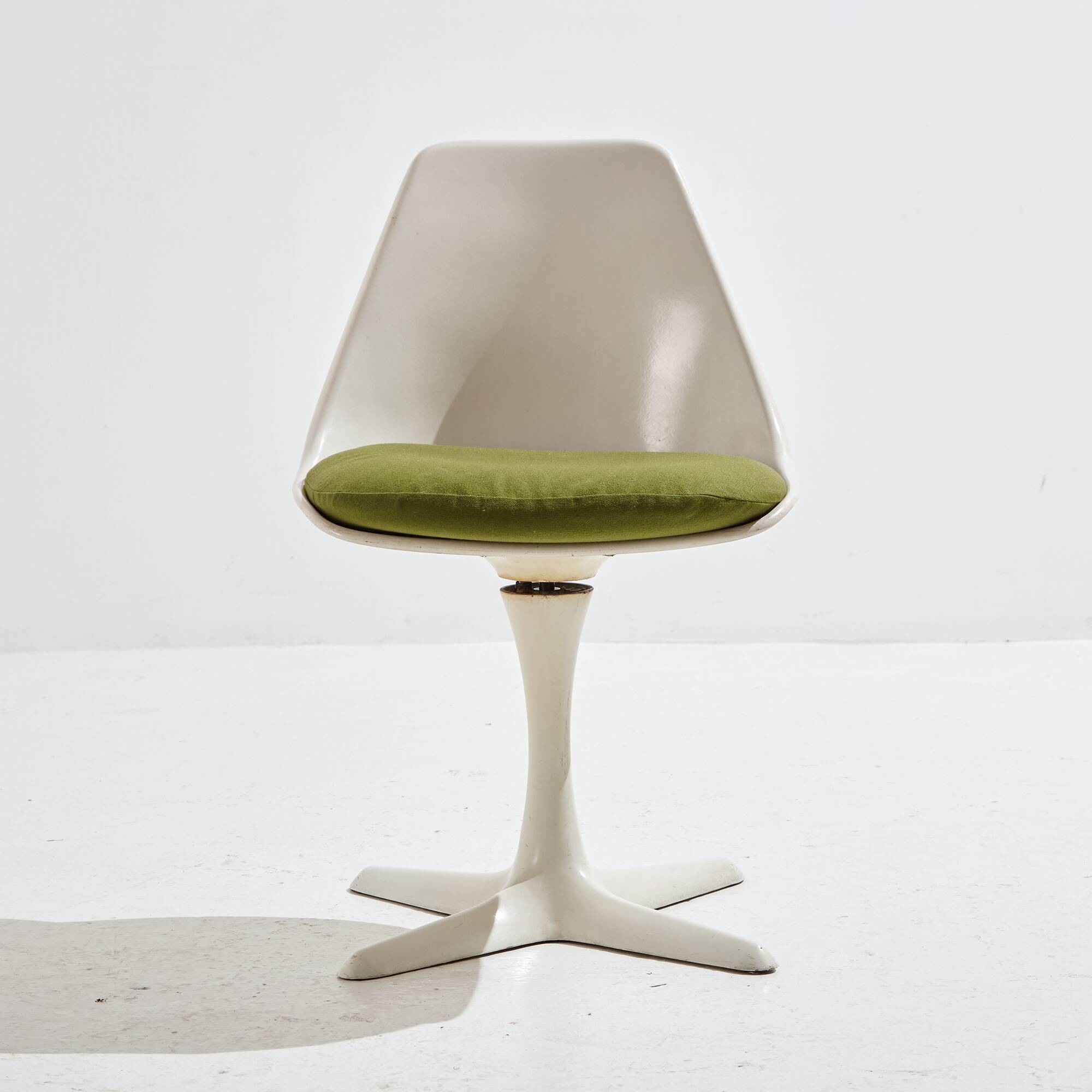 ARKANA DINING SET BY MAURICE BURKE, SET OF 7 (MK9663)