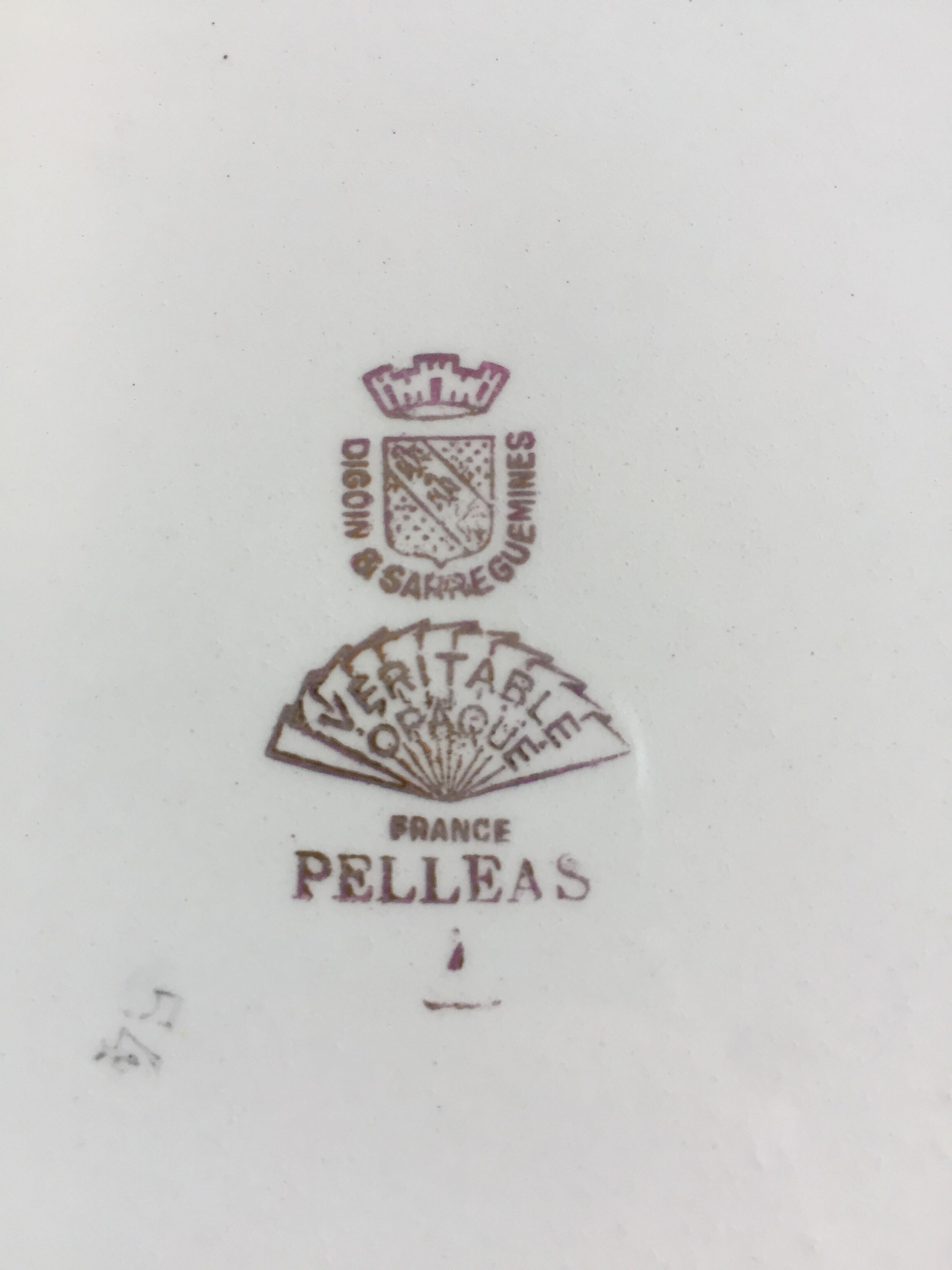 Lot flat plates Vintage Digoin Sarreguemines model Pelleas