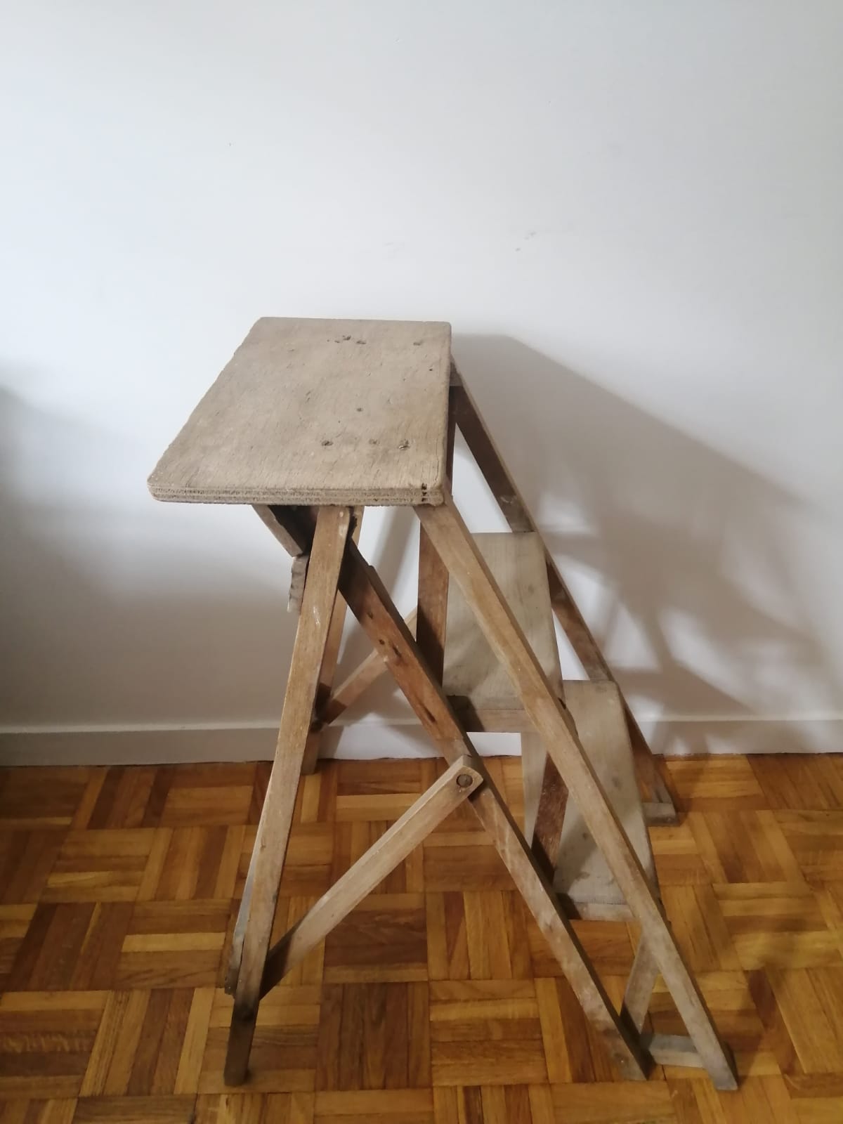 Escabeau ancien