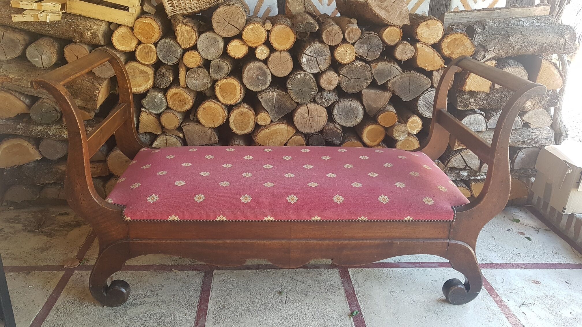 Empire style curved bench