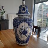Dutch earthenware potiche