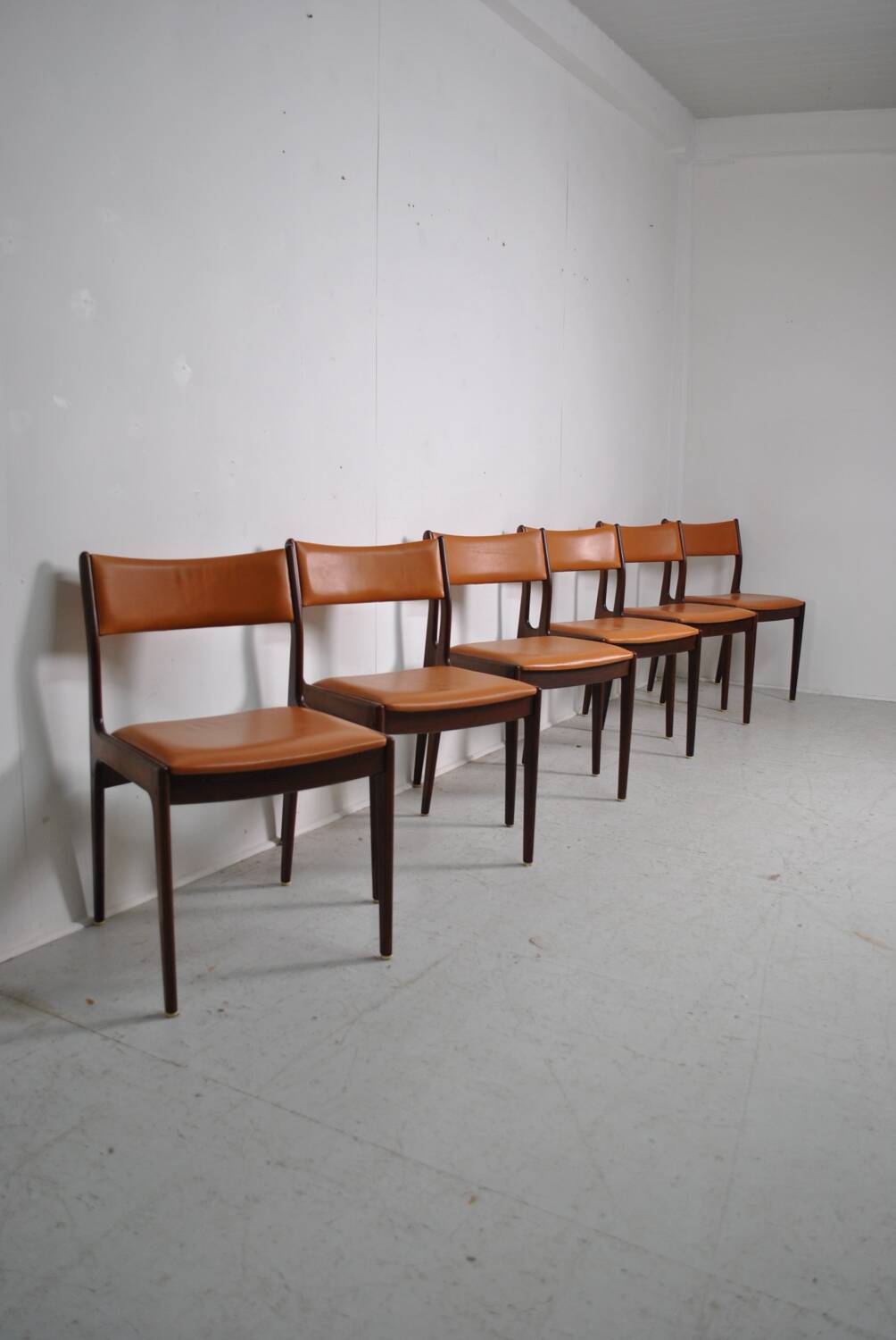 Set of 6 Johannes Andersen chairs from the 1960s