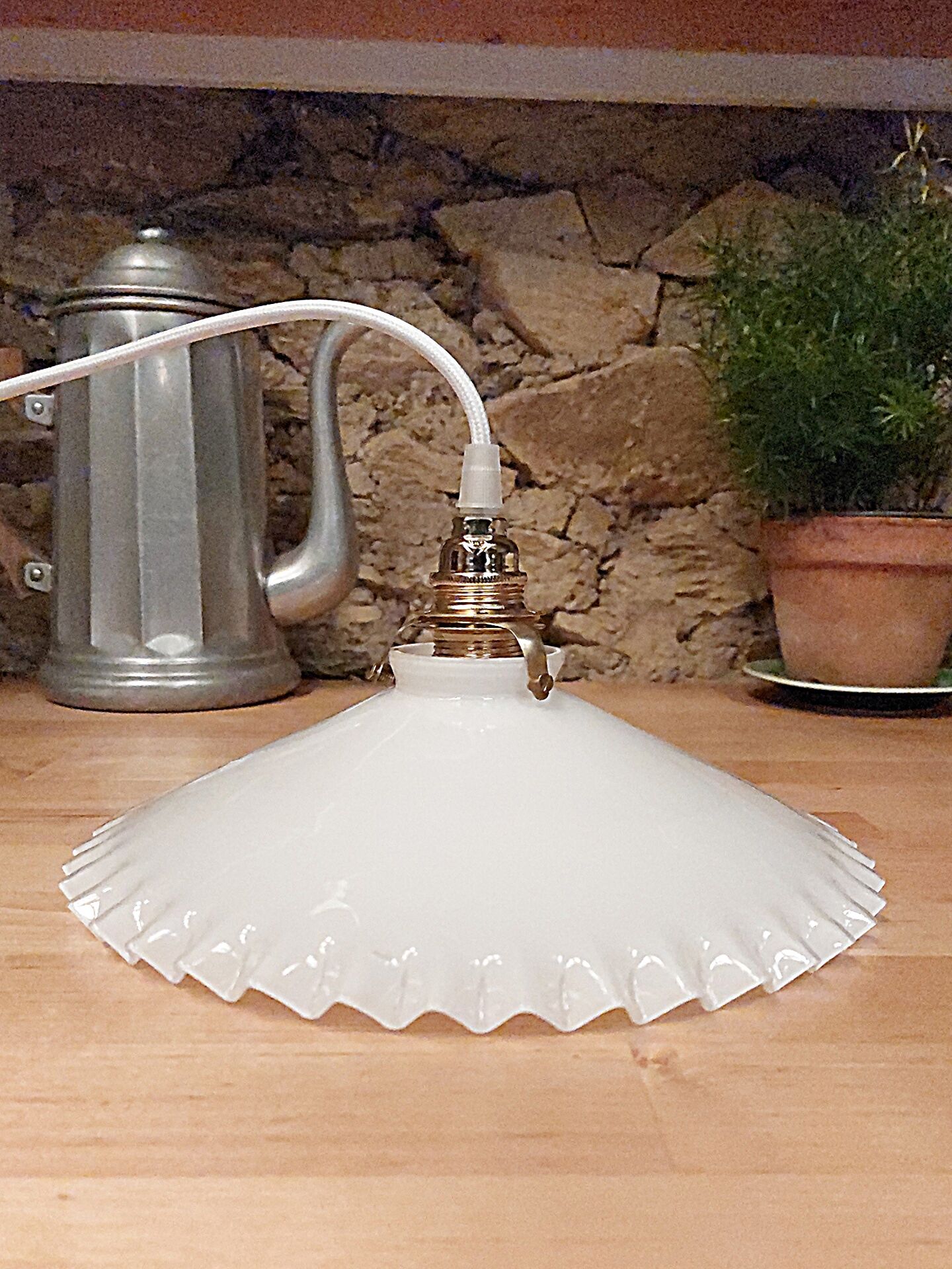 Suspension en opaline blanche 