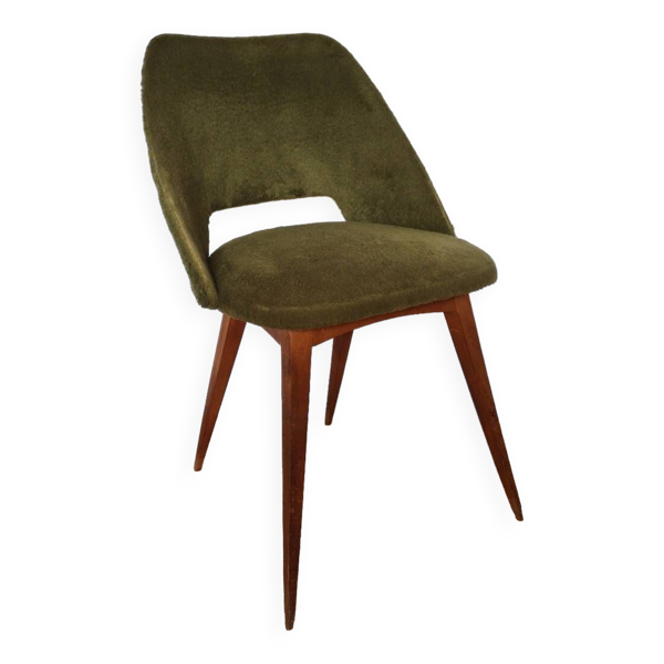 Chaise tonneau moumoute