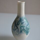 Porcelain vase with fish decoration