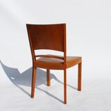 Ensemble de six chaises de différents types de bois