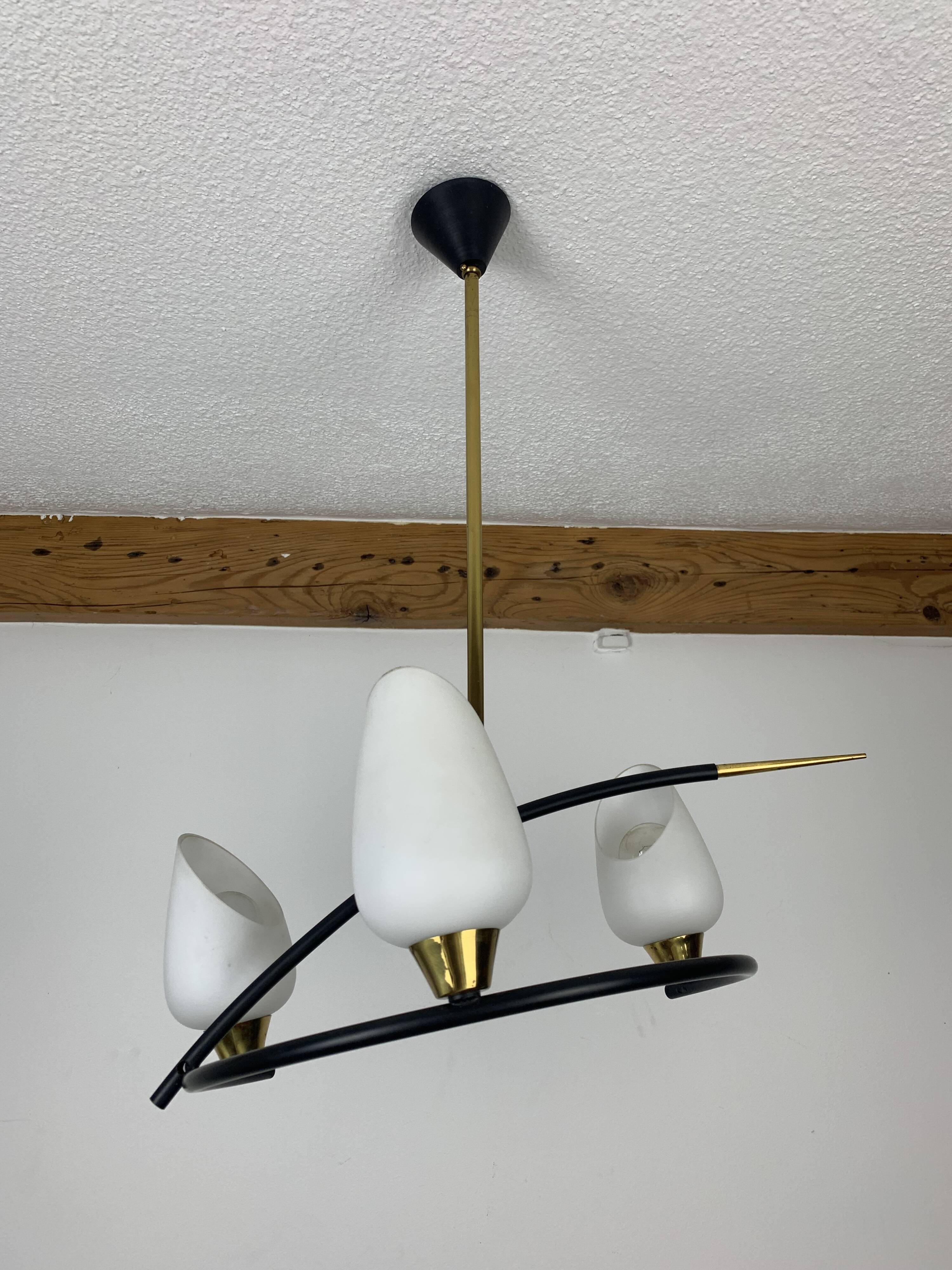 Arlus house chandelier 3 burners, opalines and brass, 50s