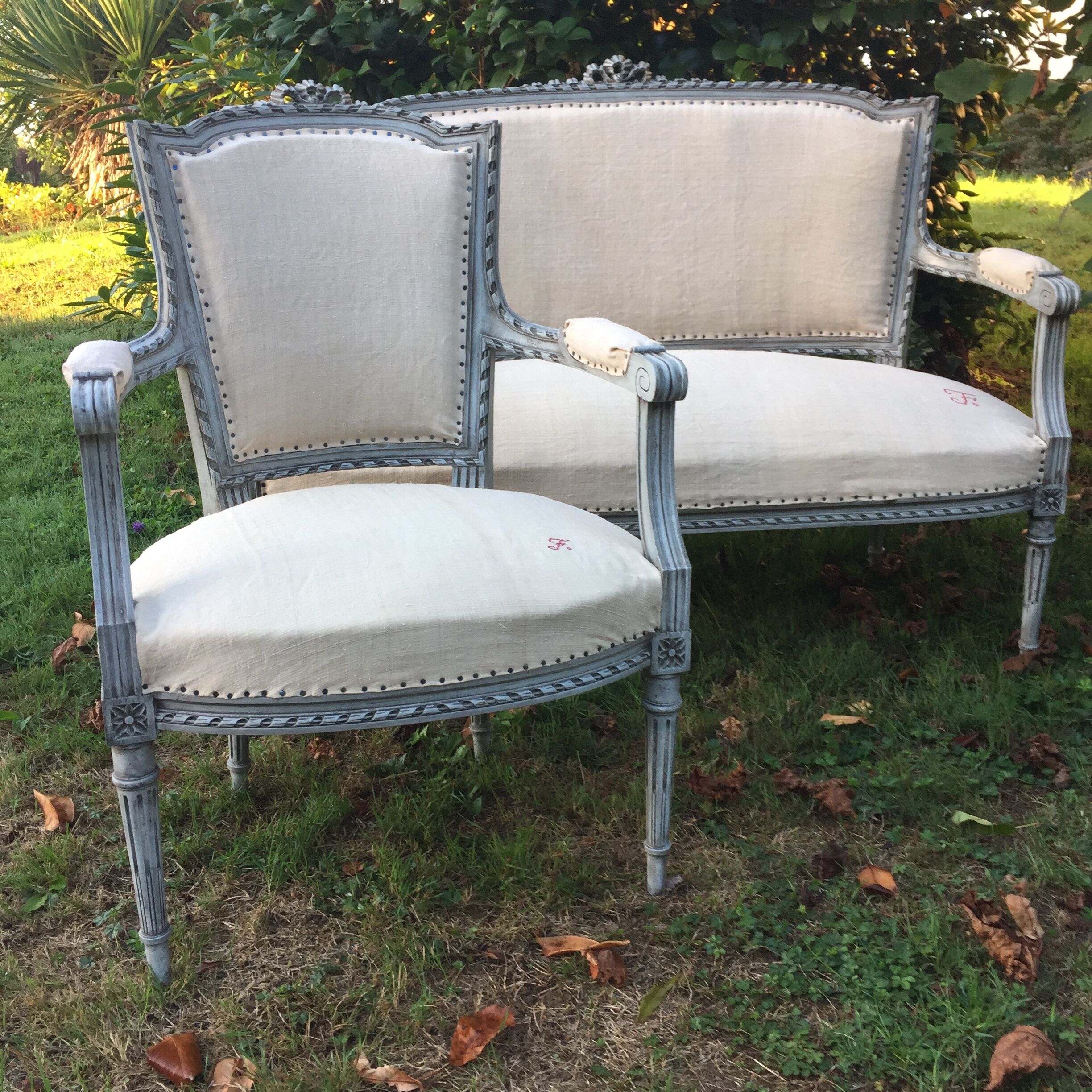 Armchair Cabriolet old Louis XVI style completely renovated