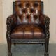Ensemble Chesterfield cuir avec lion sculpté à la main restauré