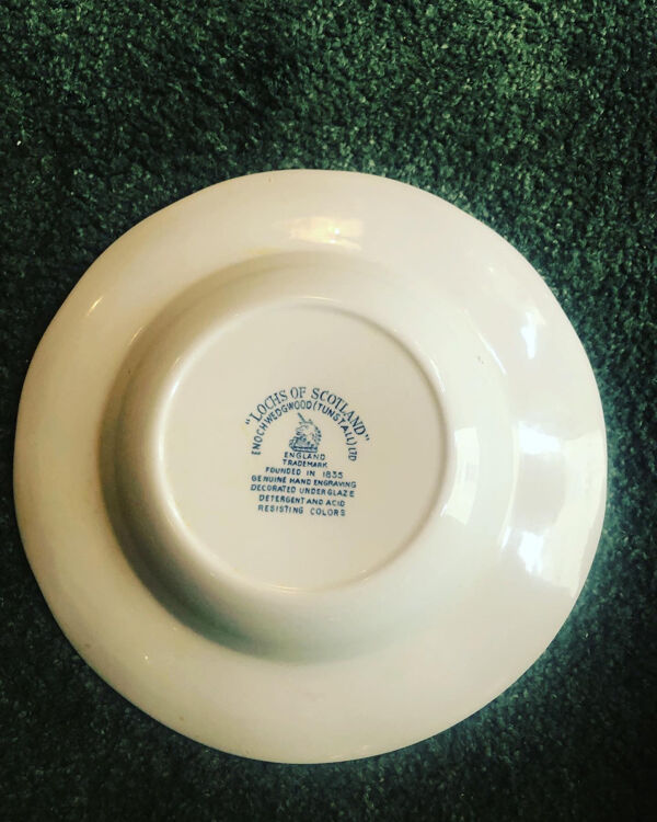 12 assiettes Wedgwood Lochs of Scotland