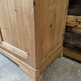 Parisian sideboard in pitch pine