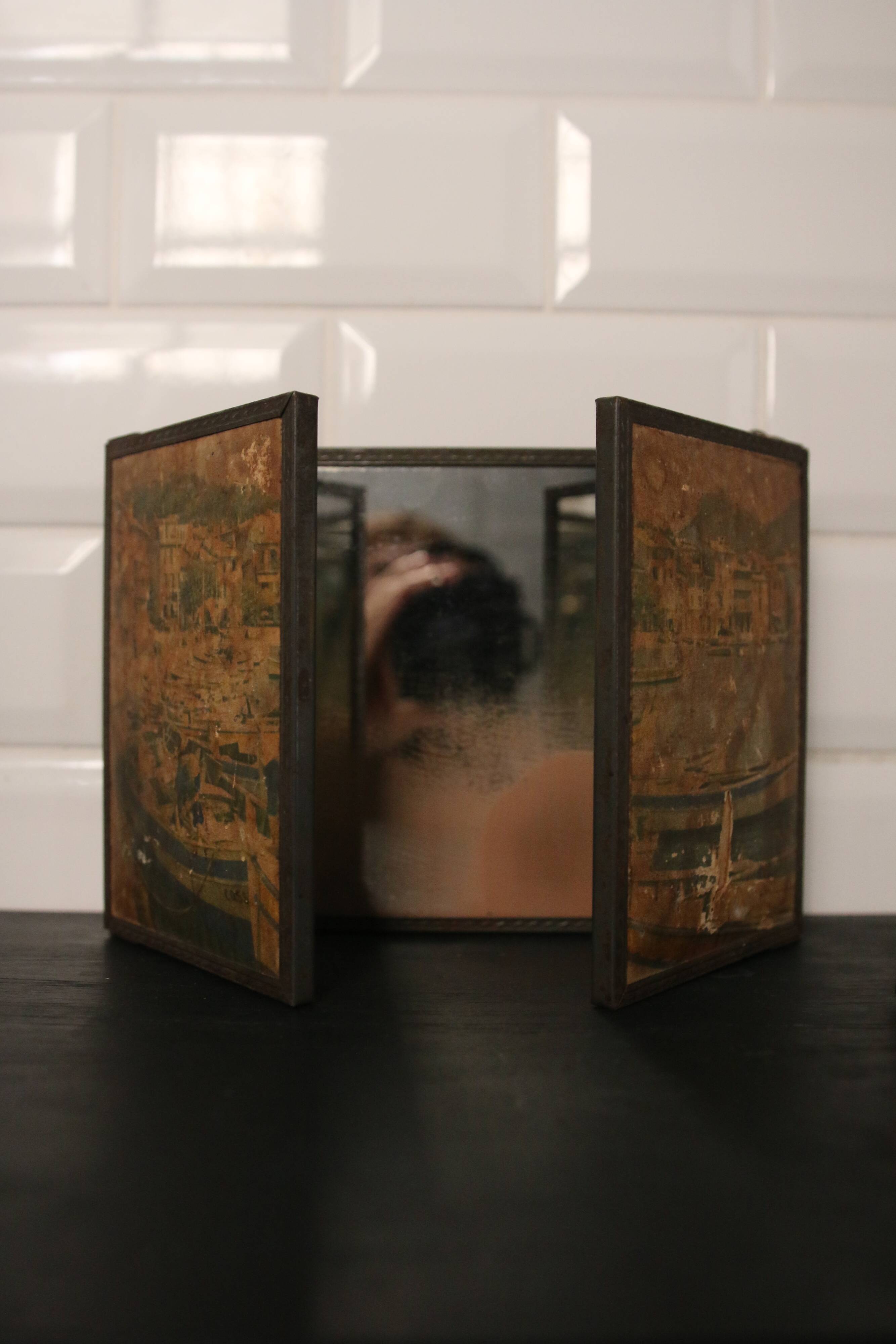Miroir triptyque de barbier, Art Nouveau, circa 1900