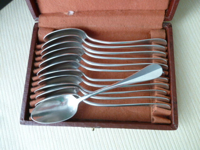 Box of 12 teaspoons in silver metal Metal White Model uniplat