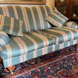 Classic vintage tufted canapé (2 seats)