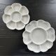 Paire de plats fleurs en porcelaine