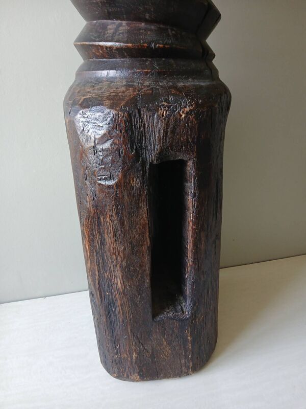 Ancienne vis de pressoir à vin en bois massif, H 144 cm ,Poids 37.5 kg