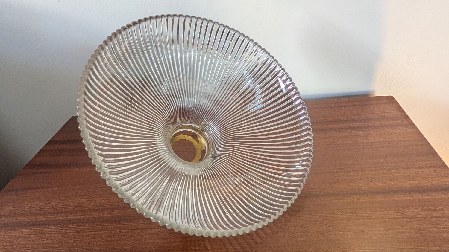 Abat-jour verre nervuré années 50
