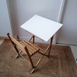 Folding child desk