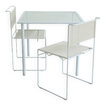 Table et chaises Bellotti pour Fly line
