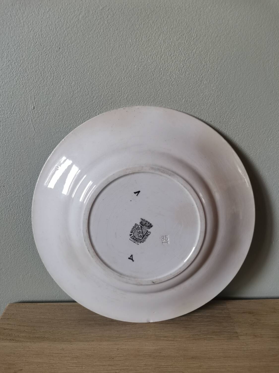 Vintage Sarreguemines Digoin France plate beaten with deer